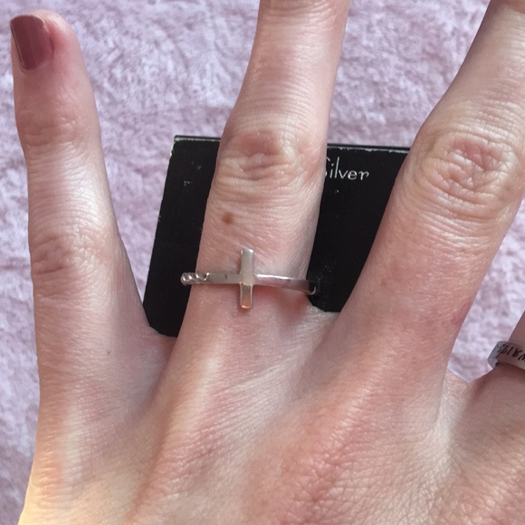 Cross ring - Picture 3 of 4